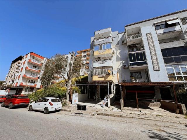 Karabağlar, İzmir içerisinde satılık mülk