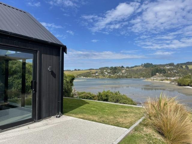 House for rent in Otakou