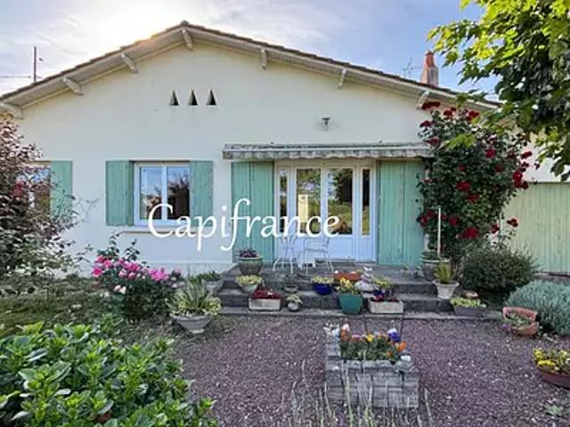 Maison vente à Saint-Jean-d'Angély, Taillebourg