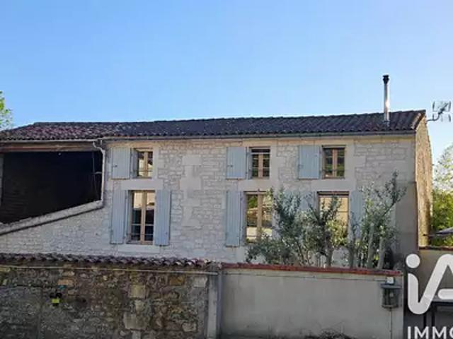 Maison vente à Saint-Jean-d'Angély, Taillebourg