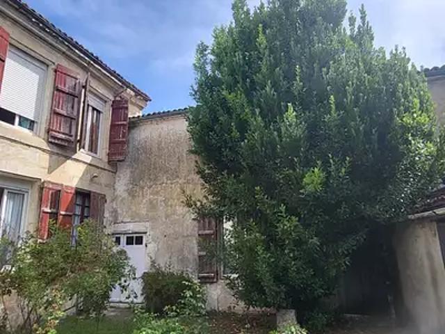 Maison vente à Saint-Jean-d'Angély, Taillebourg
