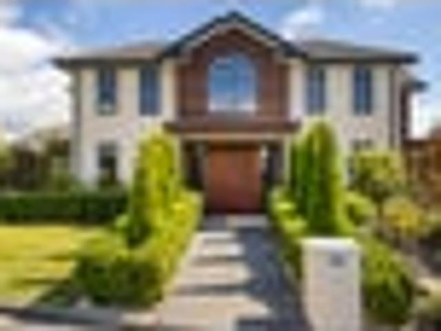 House for sale in Chaslands, Canterbury