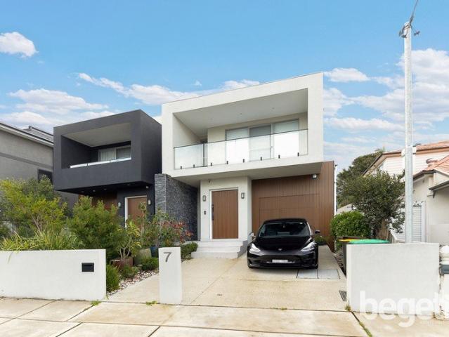 Duplex for rent in Sydney, New South Wales