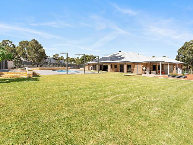 House for sale in Bedfordale, Western Australia