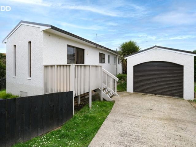 House for rent in Otakou