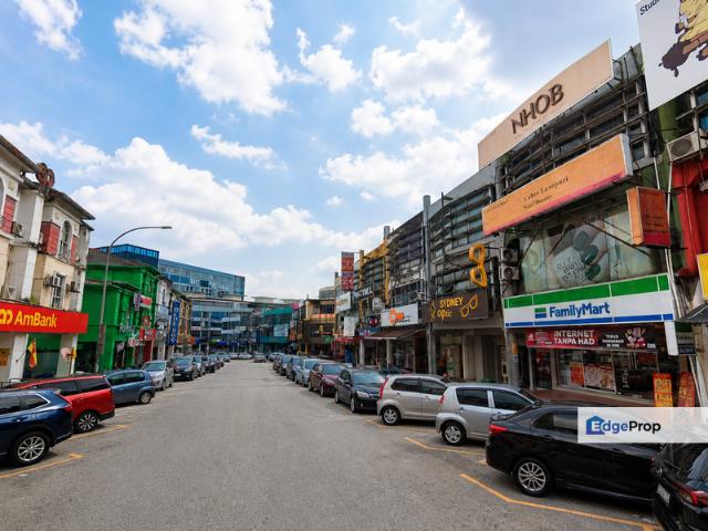 Shop for rent in Petaling, Subang Jaya