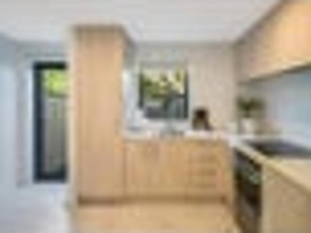 Townhouse for rent in Pōmare, Lower Hutt