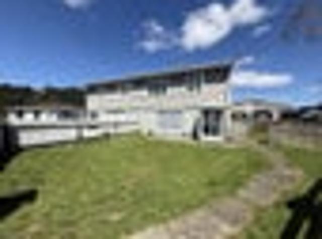 Apartment for rent in Pōmare, Lower Hutt