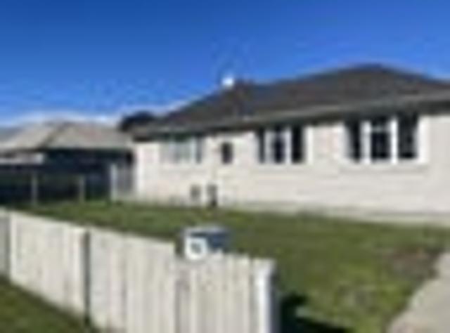 House for rent in Pōmare, Lower Hutt