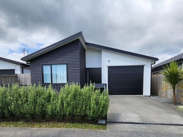 House for rent in Papakura