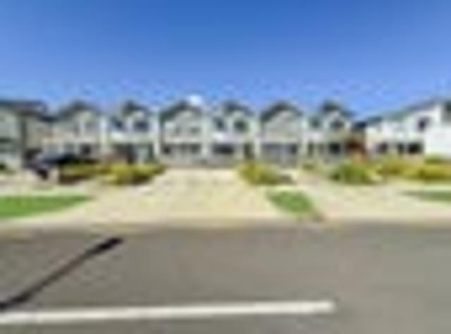 Townhouse for rent in Papakura