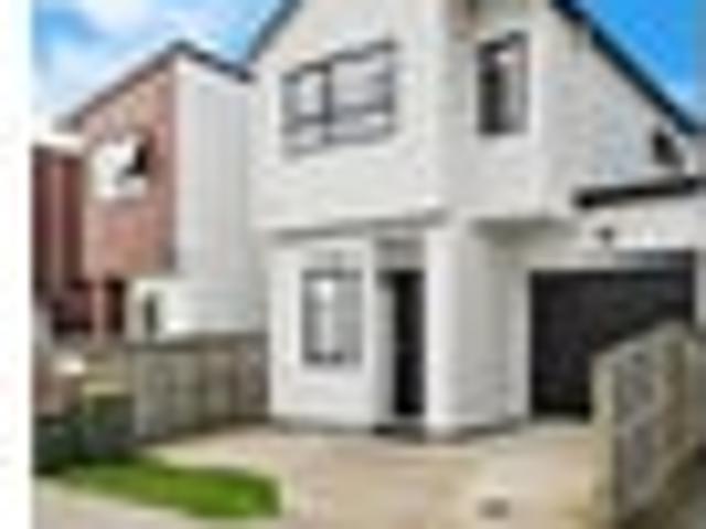 Townhouse for rent in Papakura