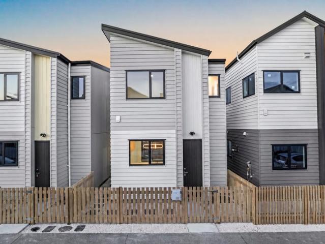 House for rent in Kauri Flats, Papakura