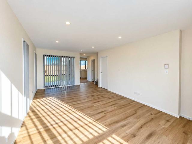 House for rent in Kauri Flats, Papakura