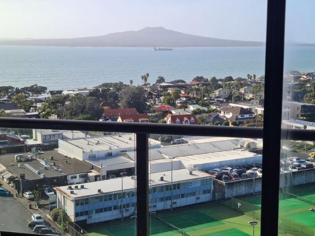 Apartment for rent in Takapuna, Oroua County