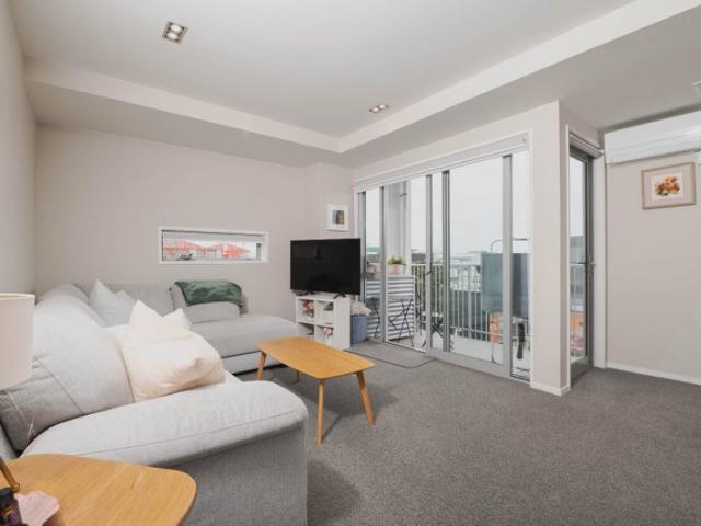 Apartment for rent in Takapuna, Oroua County