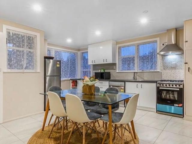House for rent in Takapūwāhia, Porirua