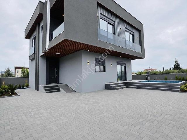 Döşemealti, Antalya içerisinde satılık Villa