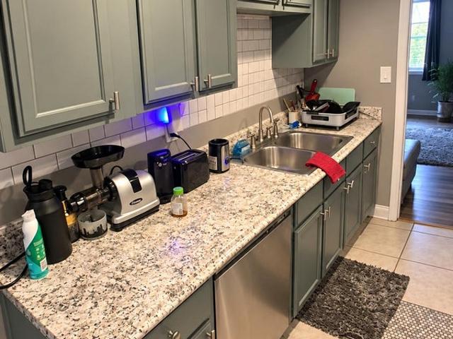 Room for rent in Shannon Glen, Union City