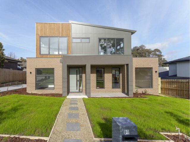 Townhouse for sale in Camerons Creek, Victoria