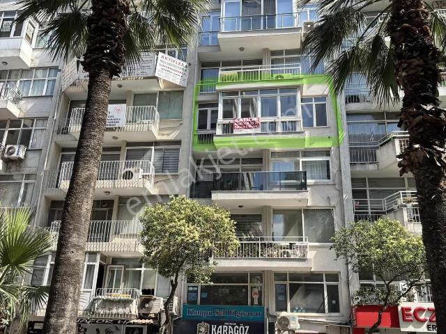 Konak, İzmir içerisinde satılık mülk
