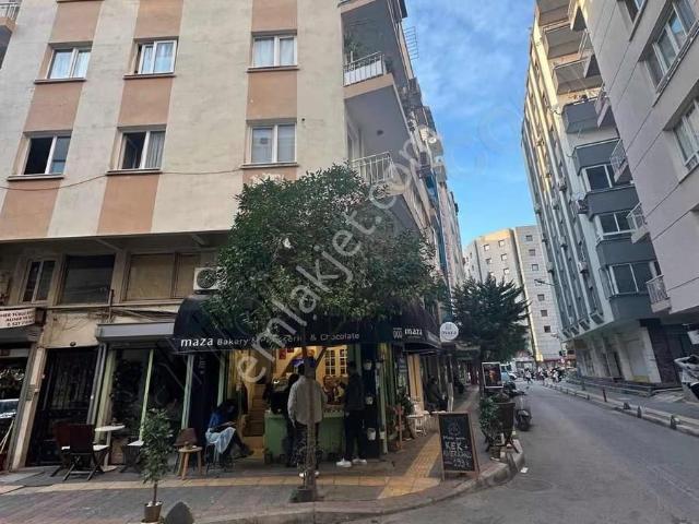 İzmir, Konak içerisinde satılık mülk