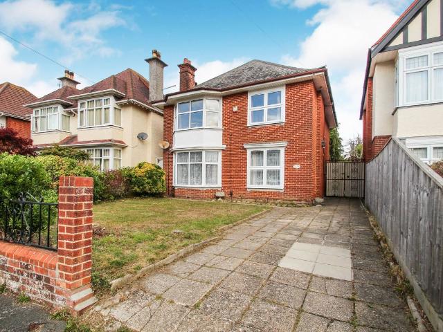 Apartment for rent in Talbot Village, Bournemouth