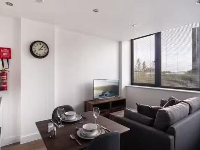 Apartment for rent in Gorse Hill, Trafford Park