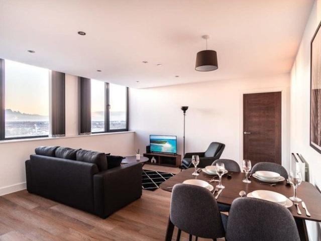 Apartment for rent in Gorse Hill, Trafford Park
