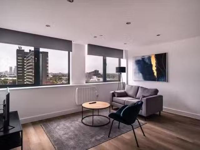 Apartment for rent in Gorse Hill, Trafford Park