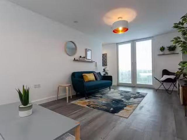 Apartment for rent in Gorse Hill, Trafford Park