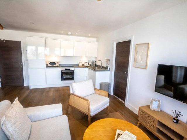 Apartment for rent in Gorse Hill, Trafford Park