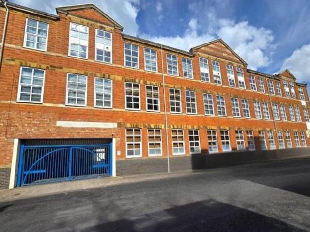 House for sale in Northampton, Northamptonshire