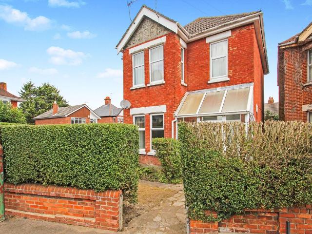 Apartment for rent in Talbot Village, Bournemouth