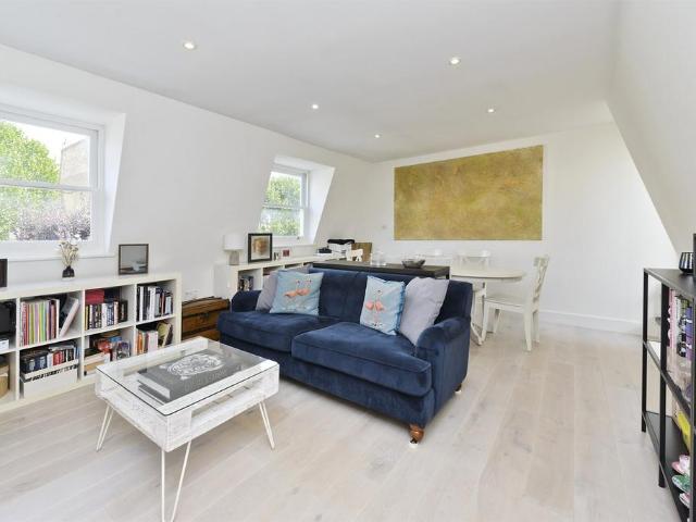 House for rent in Kensal Town, Bayswater