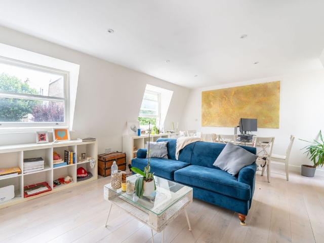Apartment for rent in Kensal Town, Bayswater
