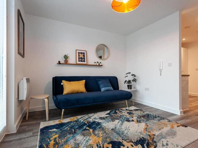 Apartment for rent in Gorse Hill, Trafford Park