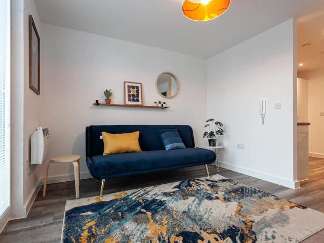 Apartment for rent in Gorse Hill, Trafford Park