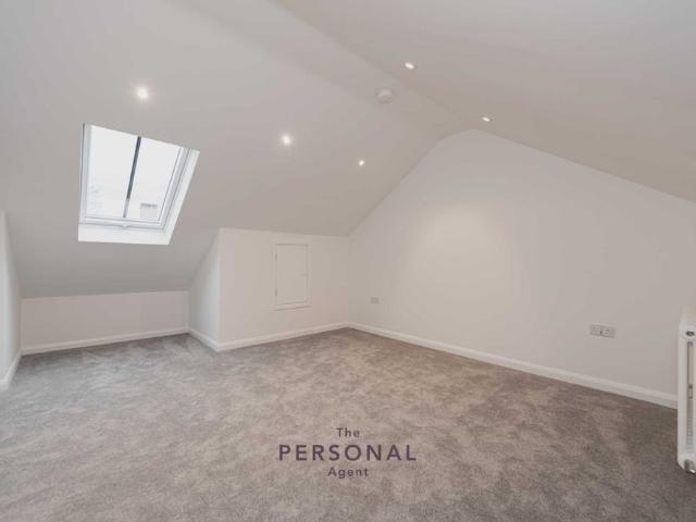 House for rent in Woodcote, Epsom