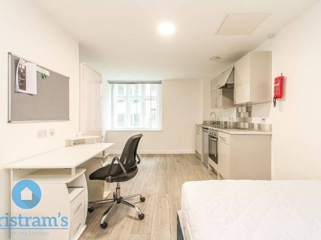 Apartment for rent in The Park, City of Nottingham
