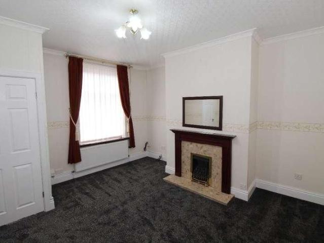 House for rent in Deeplish, Burnedge