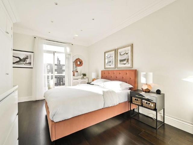 House for rent in West Kensington, Greater London