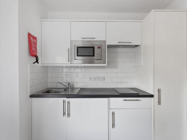 Studio for rent in West Kensington, Greater London