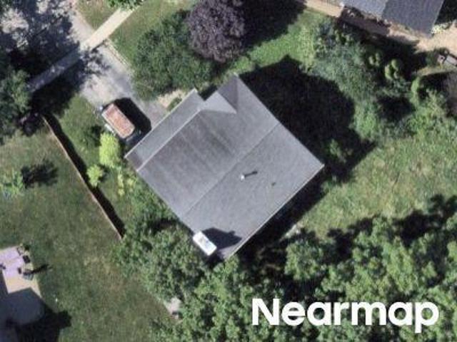 House for sale in Mchenry, Illinois