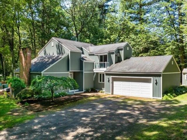 House for sale in Avon
