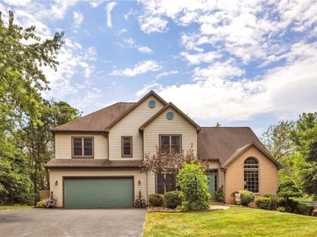 House for sale in Allison Park