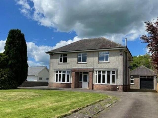 House for sale in Llandeilo, Wales