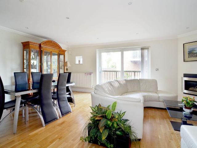 House for rent in London Borough of Hounslow, Greater London