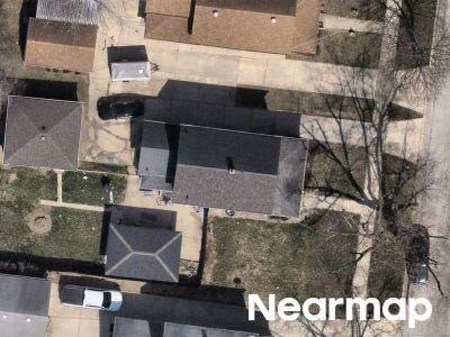 House for sale in Aurora, Illinois
