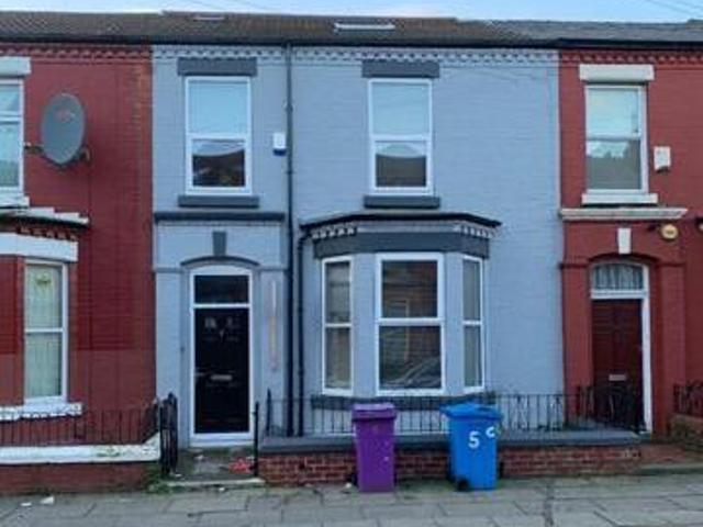 House for rent in Calderstones